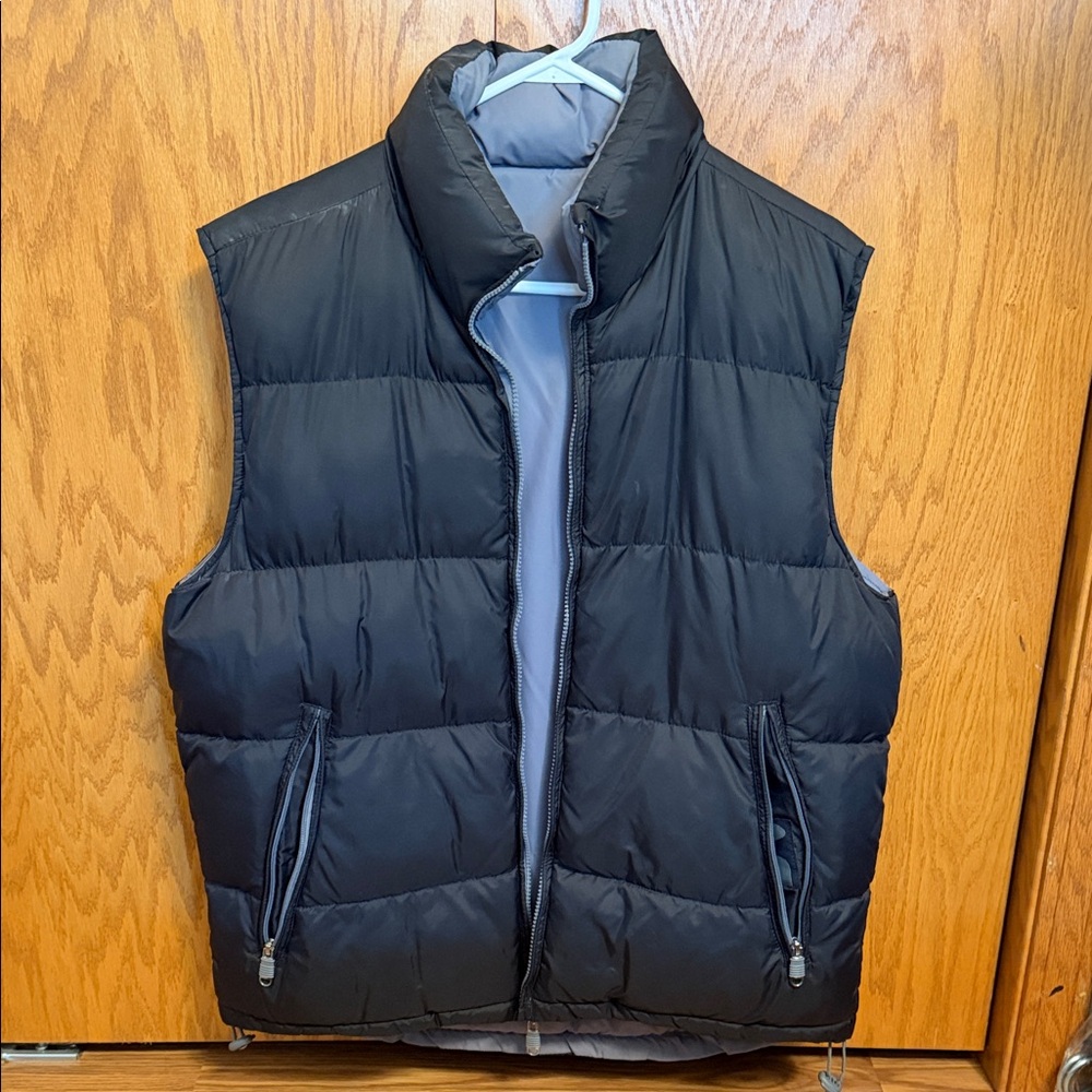 Men's Black Puffer Vest